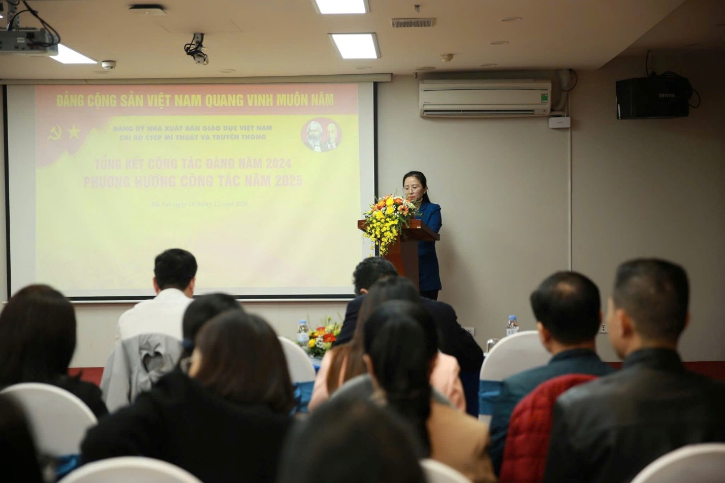 Công đoàn viên Nhà xuất bản Giáo dục Việt Nam được vinh danh là Công nhân lao động tiêu biểu toàn quốc là đảng viên Đảng cộng sản Việt Nam năm 2025